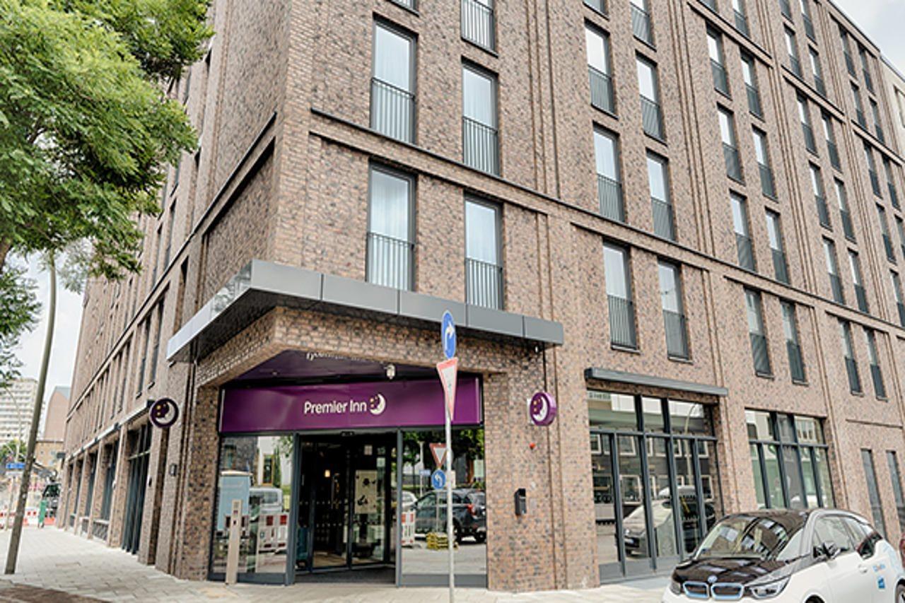 Premier Inn Hamburg City Klostertor Εξωτερικό φωτογραφία