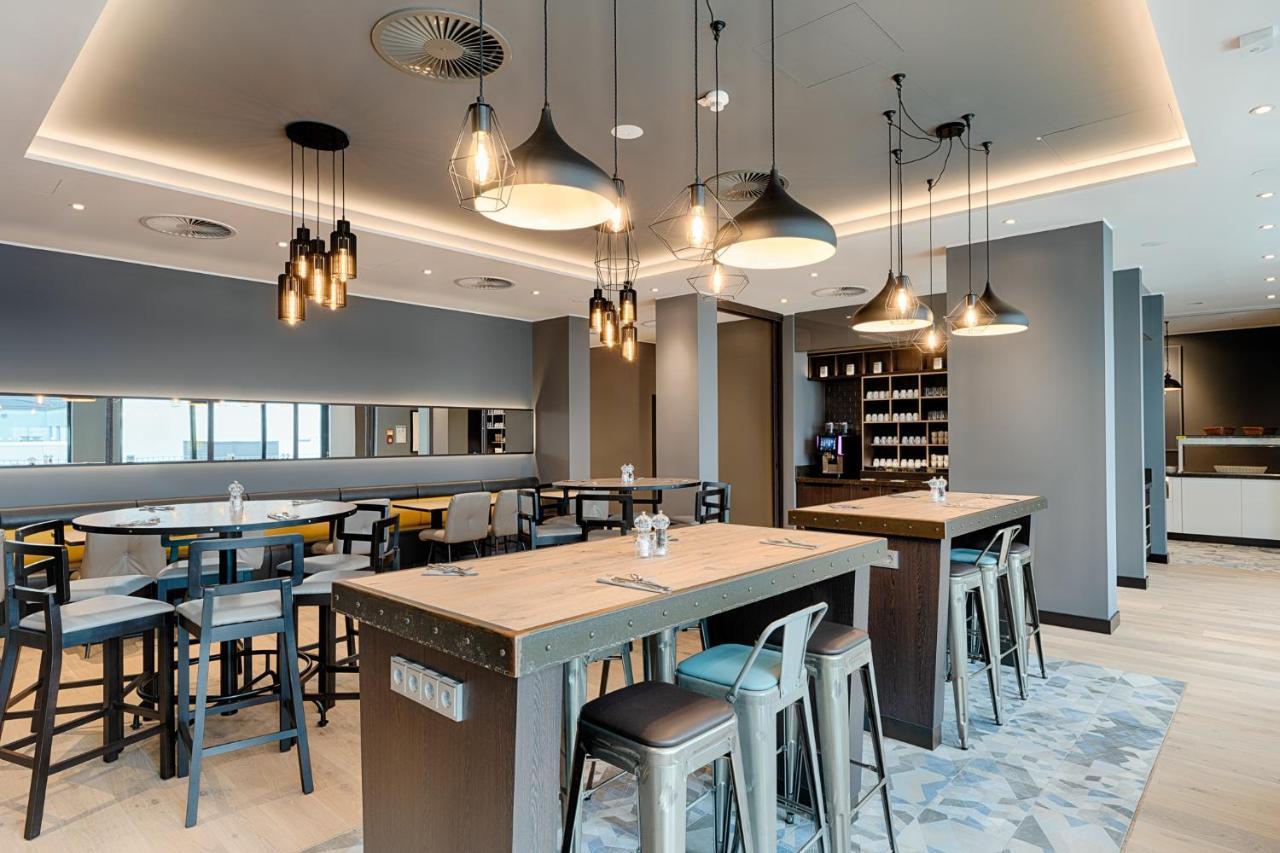 Premier Inn Hamburg City Klostertor Εξωτερικό φωτογραφία