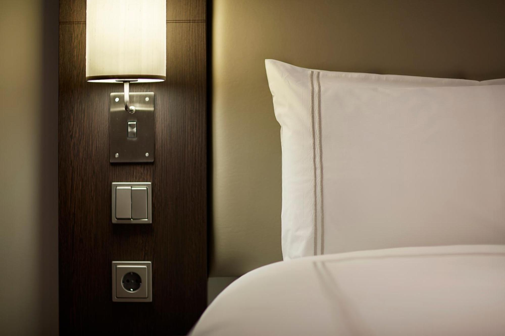 Premier Inn Hamburg City Klostertor Εξωτερικό φωτογραφία