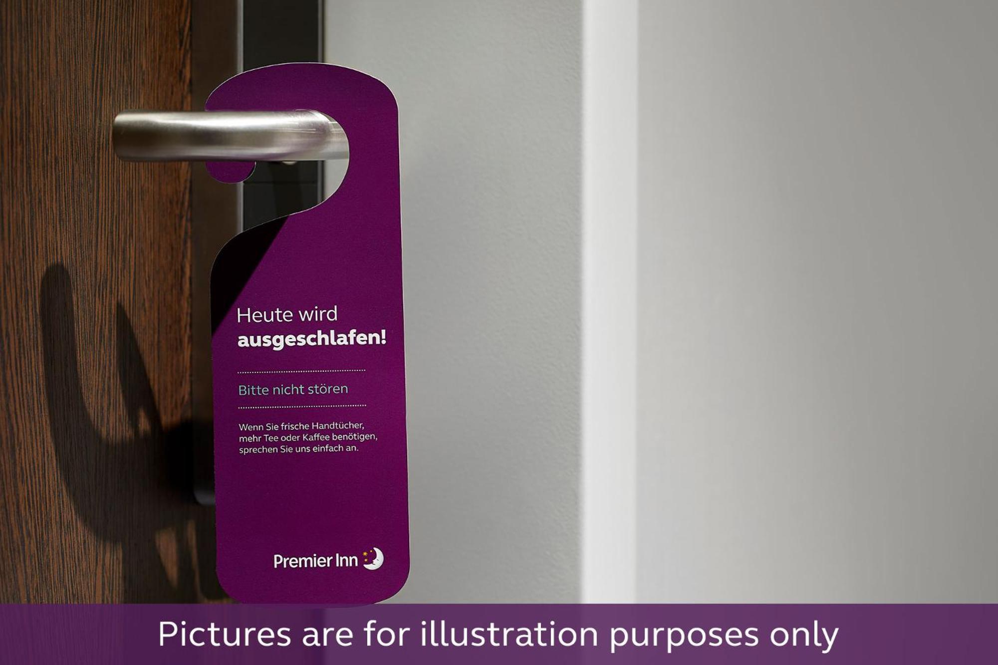 Premier Inn Hamburg City Klostertor Εξωτερικό φωτογραφία